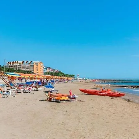 Refurbished Flat In A Residential Area Apartment Porto Santa Margherita di Caorle