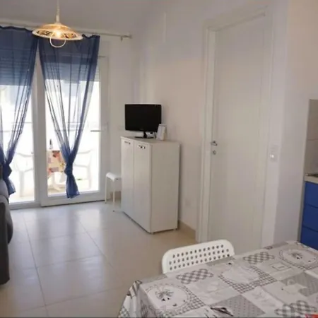 Refurbished Flat In A Residential Area