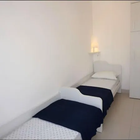 Apartment Refurbished Flat In A Residential Area Porto Santa Margherita di Caorle